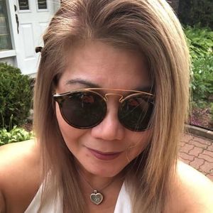 Meet your Posher, Vangie